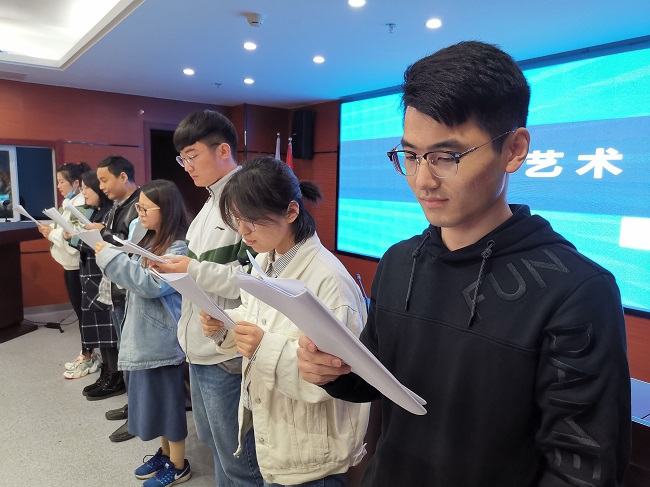 以考促学，，，学以致用——路桥集团乐成举行解说员步队培训班