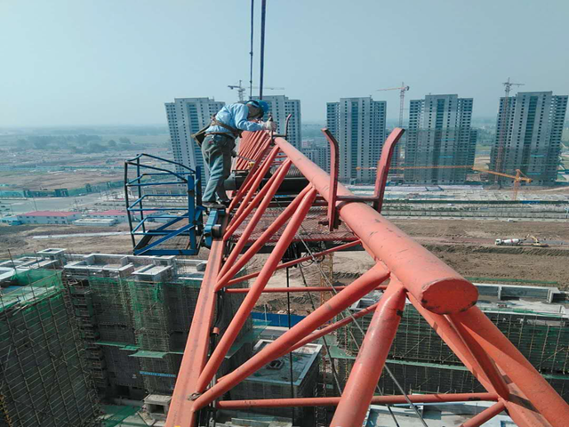 安徽一建各项目部掀起抢工热潮