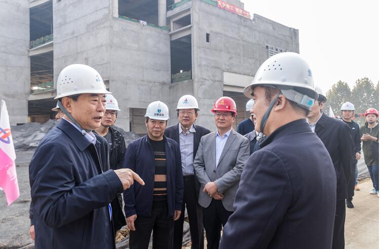 省委常委、常务副省长邓向阳调研安徽立异馆建设
