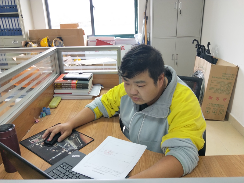 新时代的路港青年之七：施工清静的“守护者”