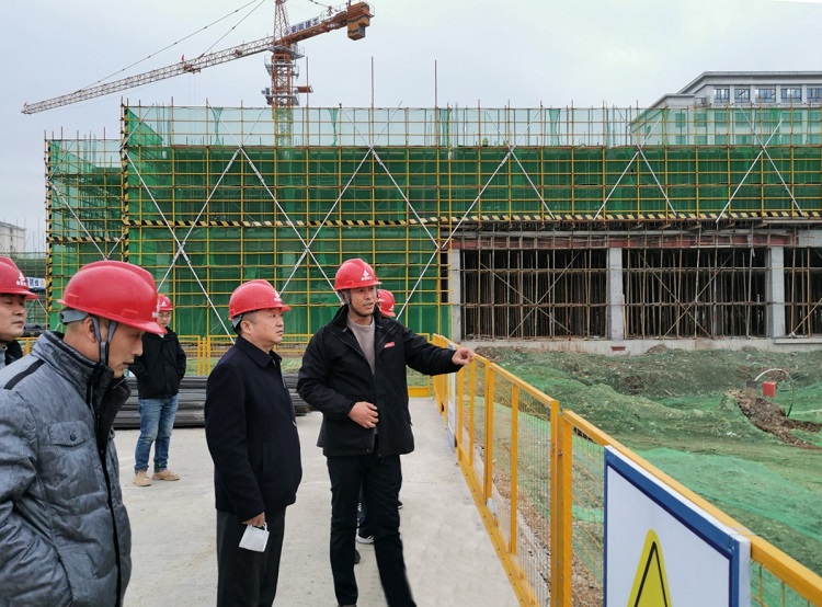 安建总承包总司理陈修翔赴第三公司调研