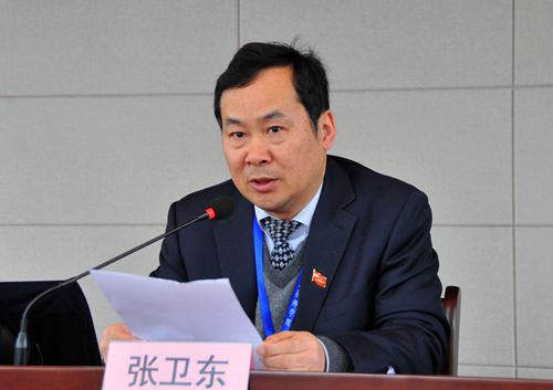 安徽365英国上市技师学院召开党委中心组（扩大）学习会