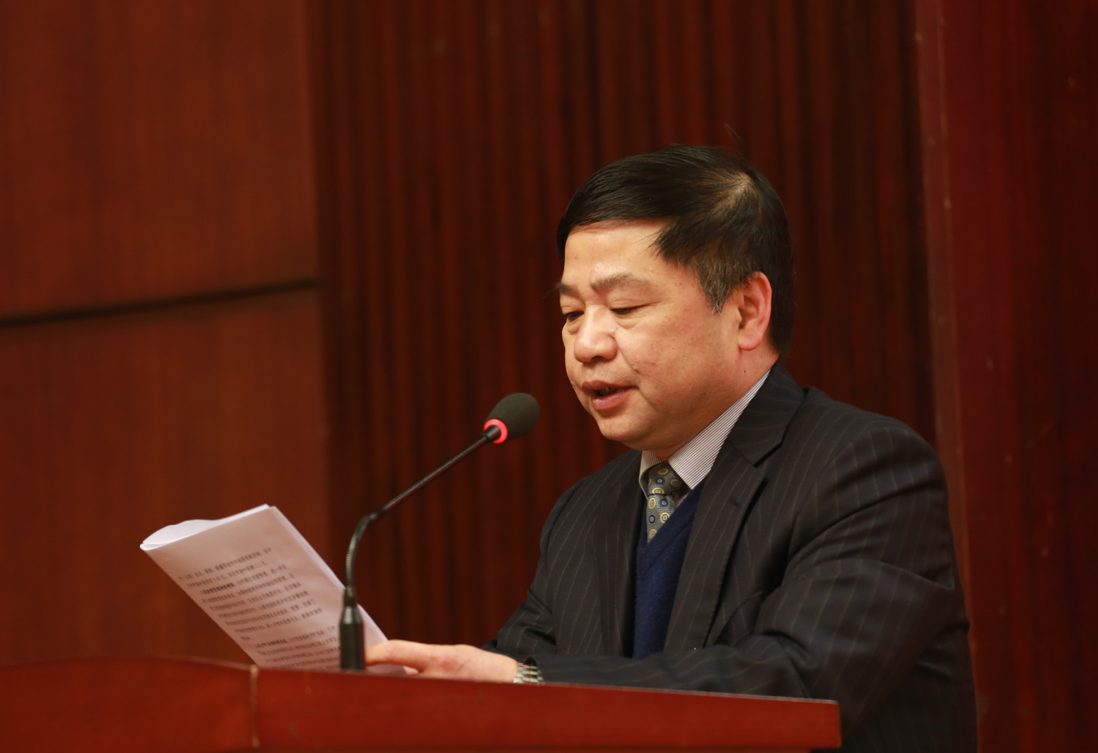 安徽水利第一届第一次职工代表大会暨2016年度事情聚会胜利召开