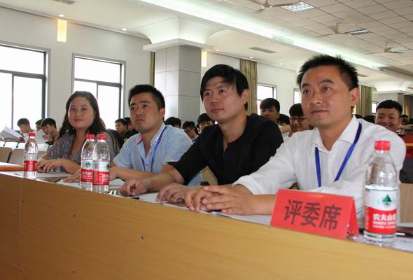 安徽365英国上市技师学院开展“学习《学外行册》，，树立行为规范”知识竞赛活动