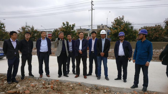 阜阳市房产局局长周奉田莅临安建地产·淮畔世家检查指导事情
