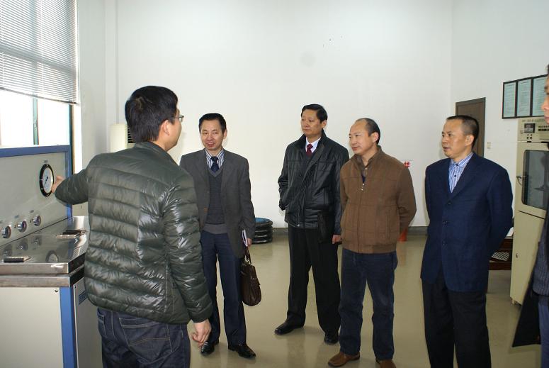 集团公司党委副书记、副董事长、总司理赵时运一行莅临省建科院调研指导事情