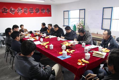 集团组织慰问团赴阿尔及利亚春节慰问