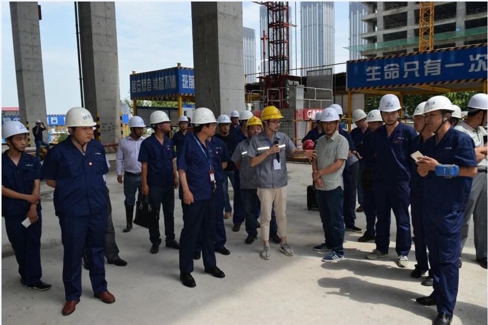 安徽三建八公司与中天建设安徽分公司开展互学交流活动