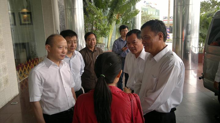 365英国上市集团赵时运董事长赴越南商谈项目相助