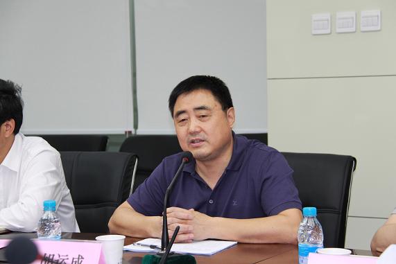 中企联副理事长李建明来365英国上市调研