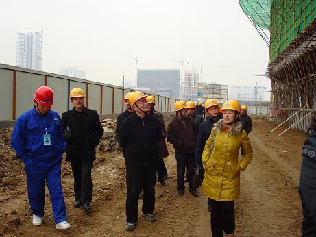 集团公司召开一月份生产（清静）事情会暨滨湖办公服务区项目现场观摩会