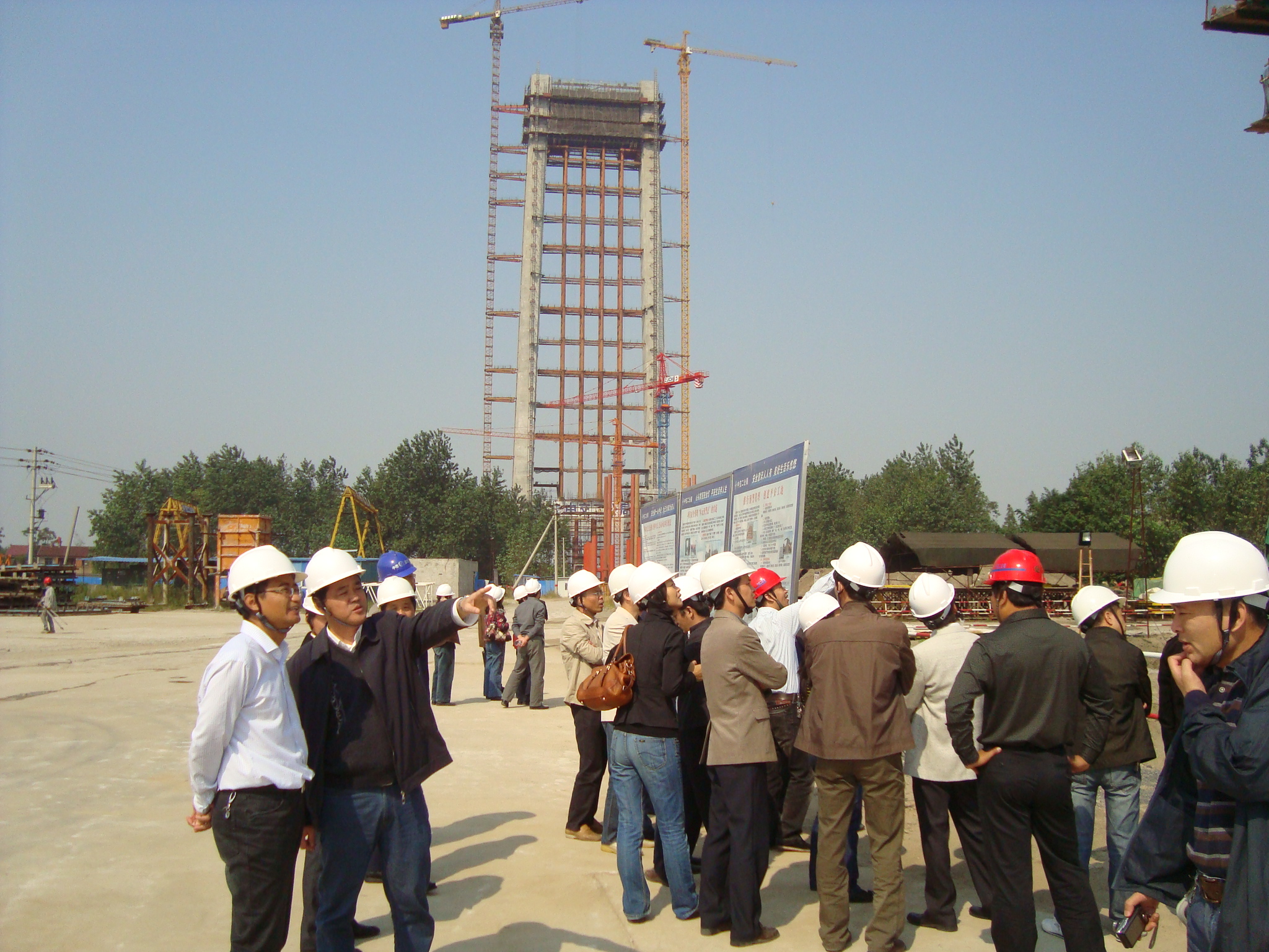 集团公司组织马鞍山长江公路大桥手艺质量观摩活动