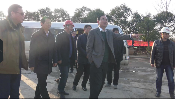 六安市市长毕小彬、副市长付新安赴安徽路港六安市文华路桥项目部检查指导事情