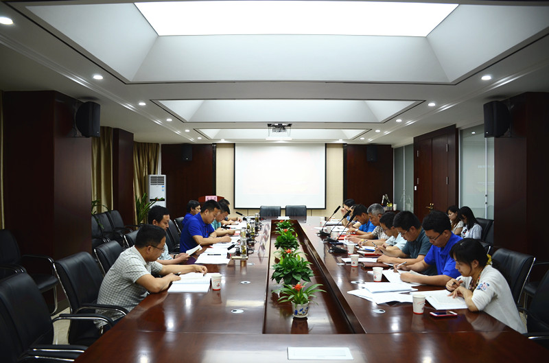 安建建材召开党委中心组（扩大）学习聚会
