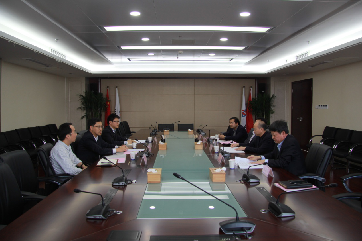 中国收支口银行安徽省分行一行赴365英国上市考察交流