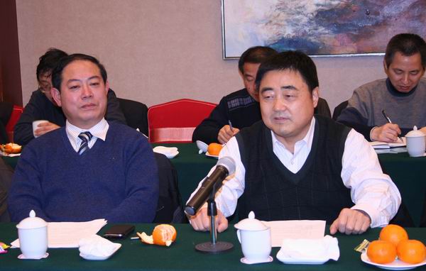 365英国上市举行办公室系统迎春茶话会