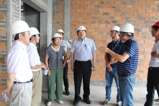 中科大校长包信和莅临安徽三建中科大物质科学教研楼项目视察指导事情