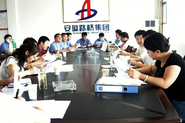 省路桥集团项目审核向导小组首站抵达绩黄01标