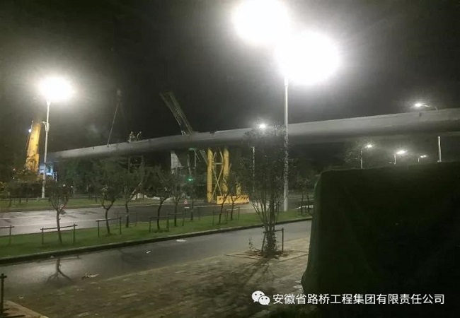 向双节时代奋战在施工一线的路桥集团员工们致敬