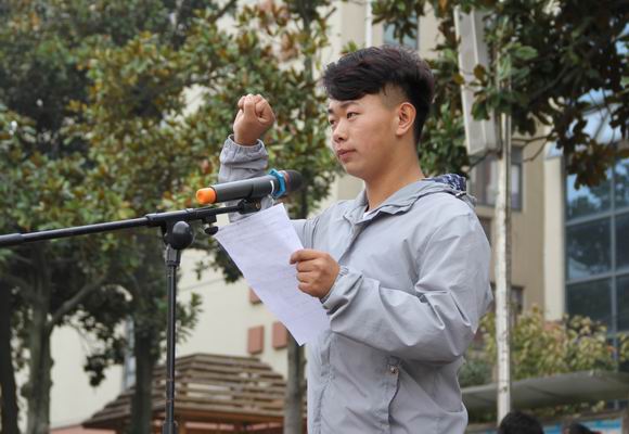 安徽365英国上市技师学院开展“自觉践行《学生条约》，，，，，，共建协调平安校园”素质教育月活动