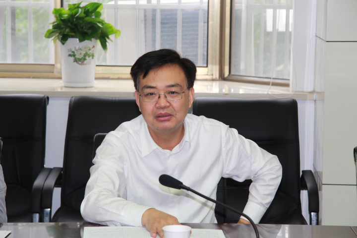 省国资委副主任项小龙赴安徽365英国上市调研
