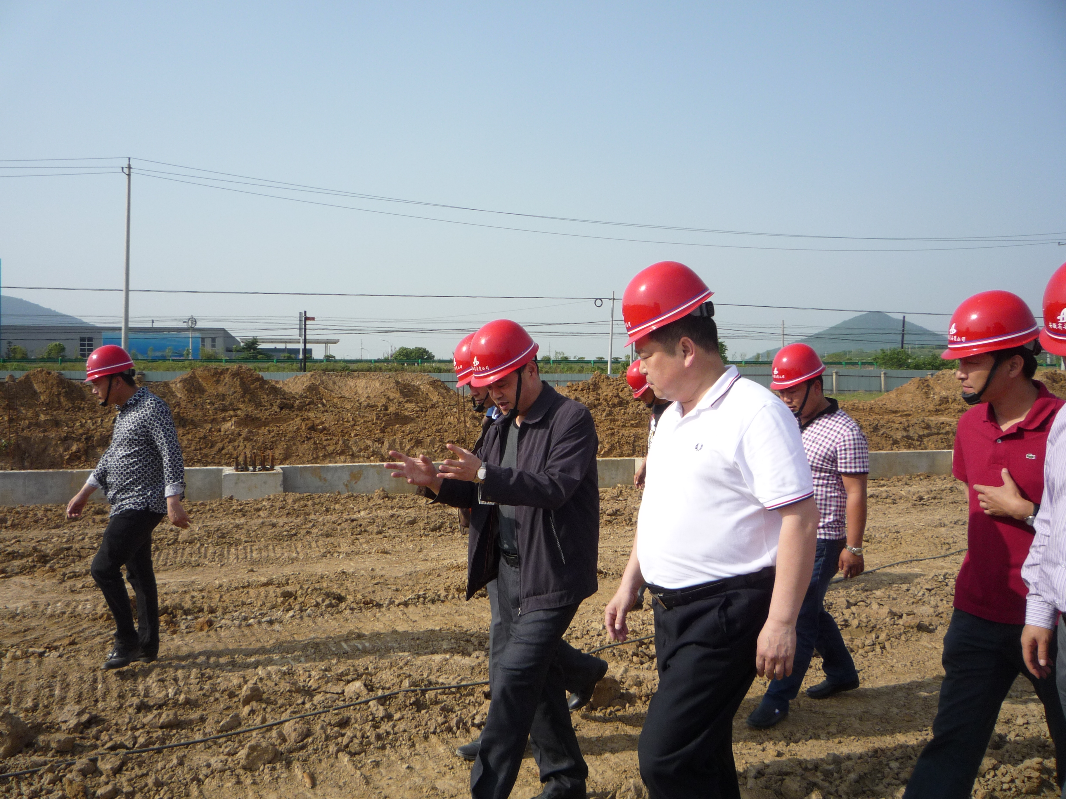 集团公司总工程师戴良军一行深入省装置公司巢湖工地现场检查指导事情