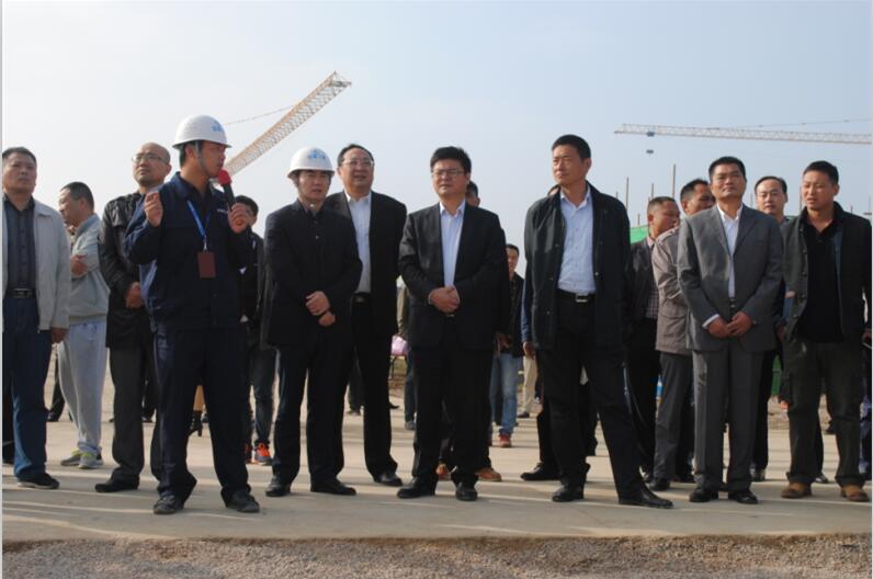 凤阳县长徐广友率队观摩安徽三建苏商科技园安顿小区工程