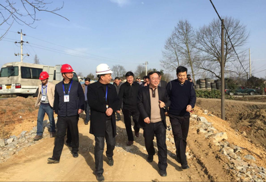 池州市副市长聂爱国一行莅临安徽路港G318南陵界至青阳段改建项目举行节后复工检查