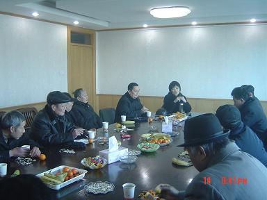 安徽省路桥公司召开“迎新春”老干部茶话会