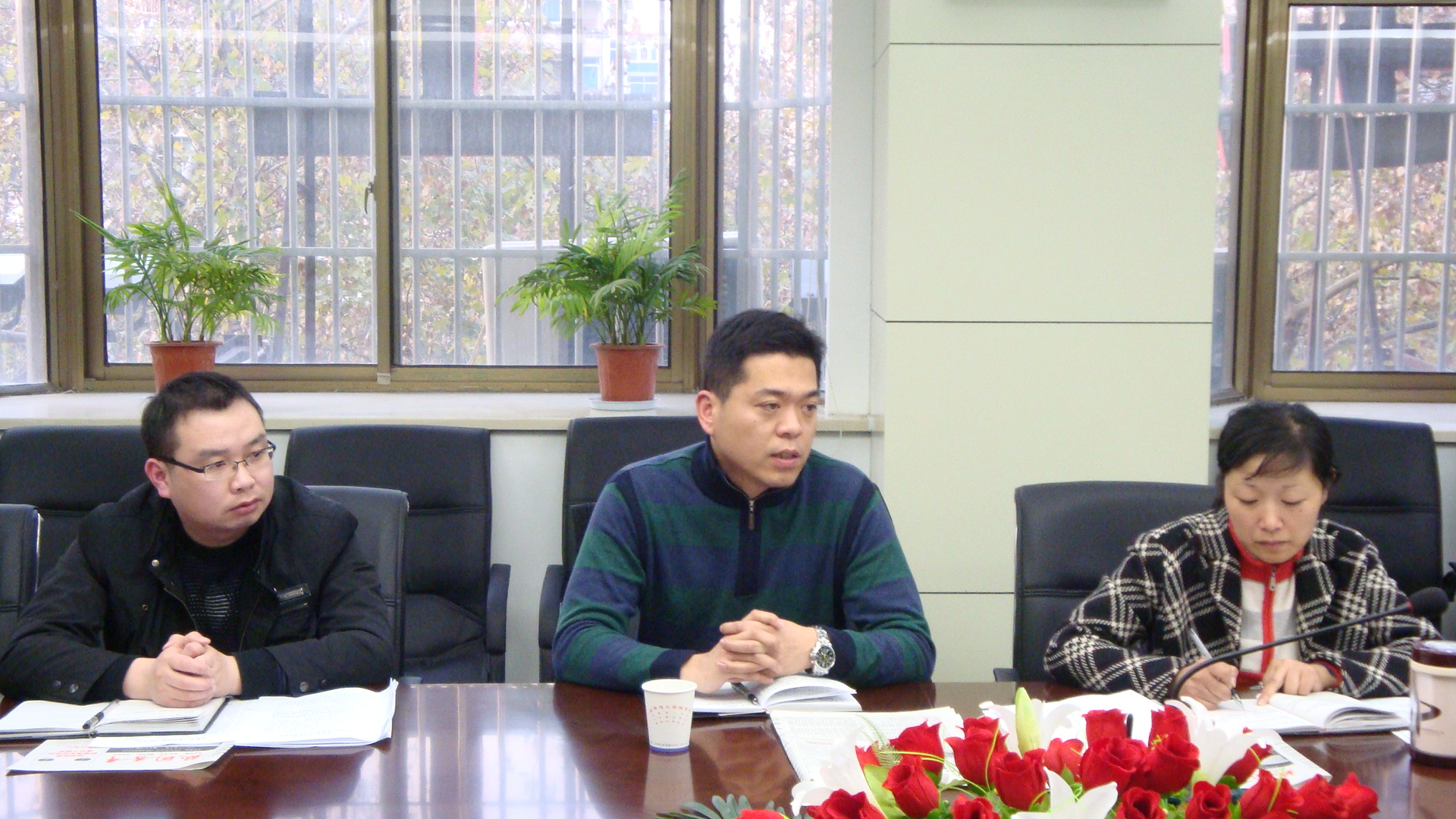 集团公司团委召开年终事情聚会