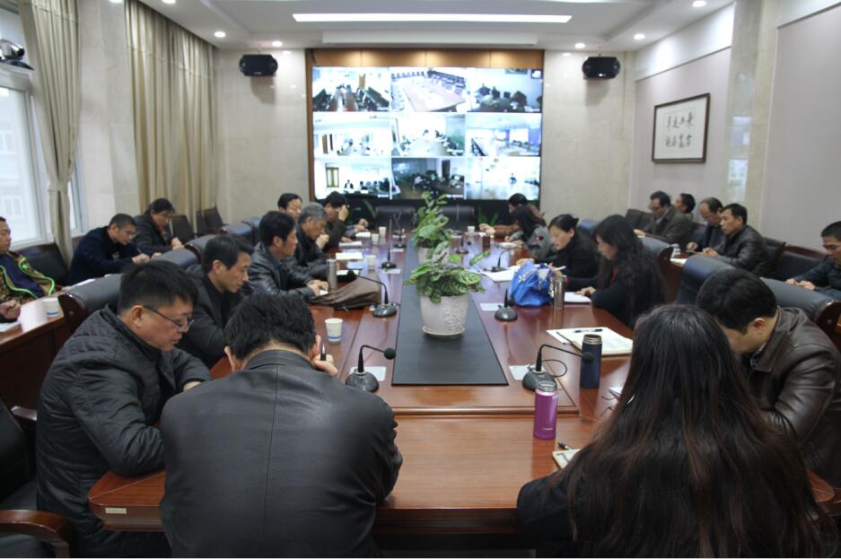 安徽三建公司召开党务事情专题聚会贯彻落实集团公司“讲看齐、见行动”推进会精神