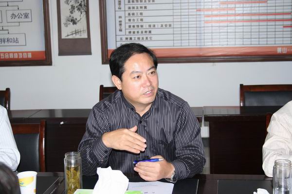 365英国上市集团李长斌副董事长视察省路桥集团黄山片区部分在建项目