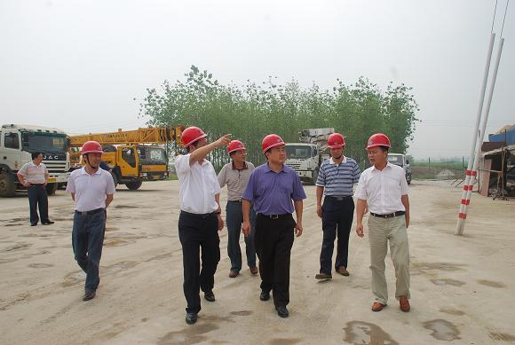 胡运成董事长莅临马鞍山长江公路大桥