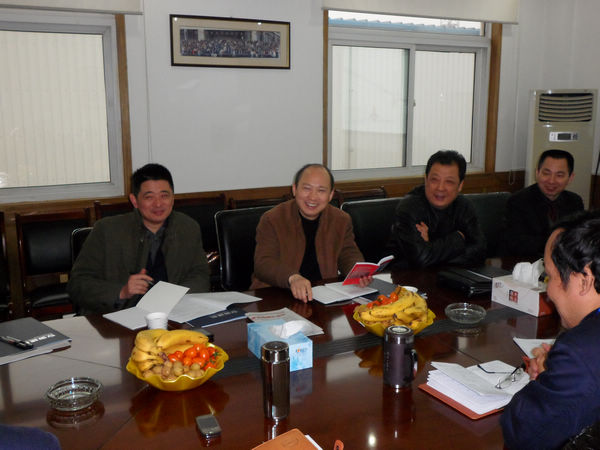 集团公司总司理赵时运深入建机公司调研指导事情