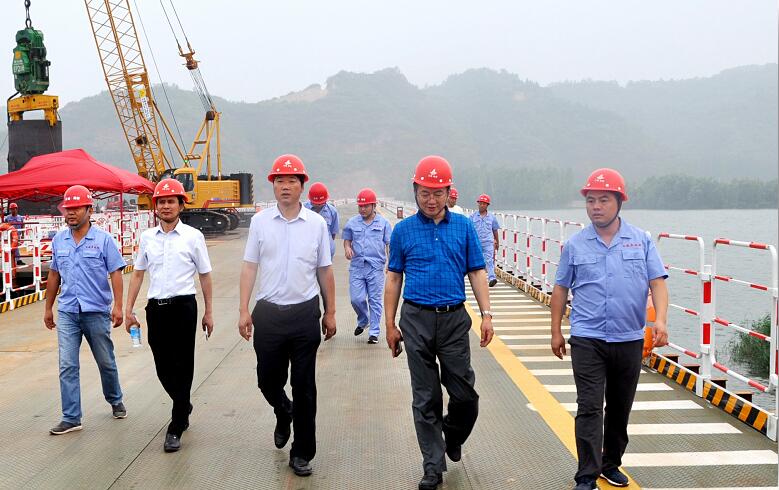 集团向导高度重视安徽路桥公司济洛西黄河特大桥建设