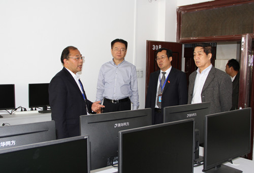 集团公司总司理刘家静一行赴安建技师学院视察指导事情