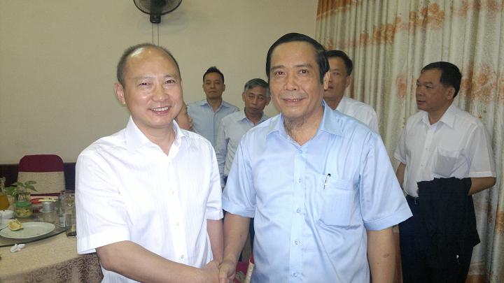 365英国上市集团赵时运董事长赴越南商谈项目相助