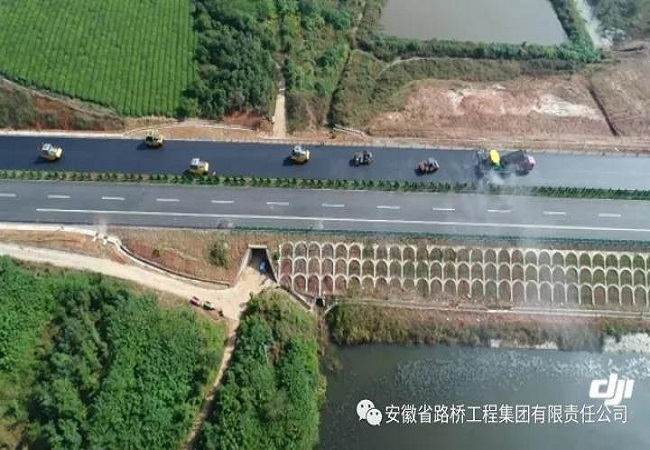 抢抓晴晴天气，，，路桥集团各项目大干快上