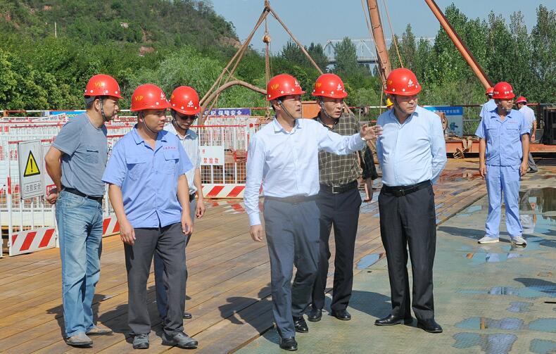 集团向导高度重视安徽路桥公司济洛西黄河特大桥建设