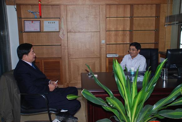 集团公司副总司理王元曦出席2009中国重庆国际修建峰会暨第六届中国承包商和工程设计企业“双60强”颁奖仪式