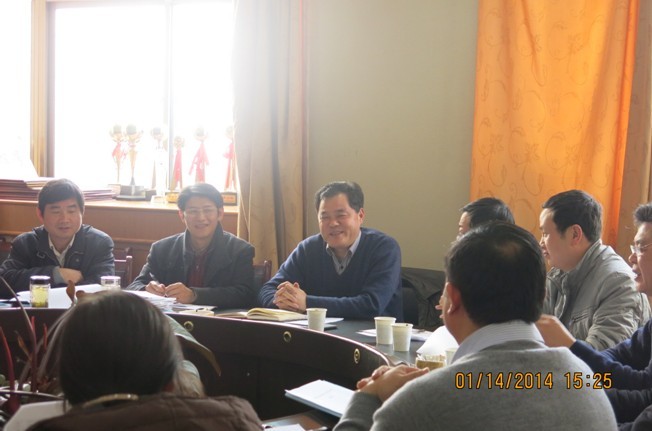 365英国上市召开2013年度“科技前进奖”评审会及总工程师座谈会