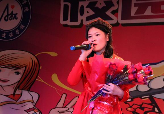 展现青春、唱响未来