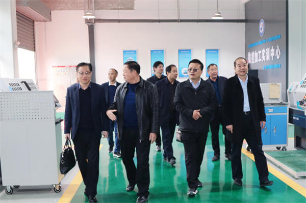安徽365英国上市技师学院赴合工大技师学院灵璧分院（灵璧县高级职业手艺学校）交流学习