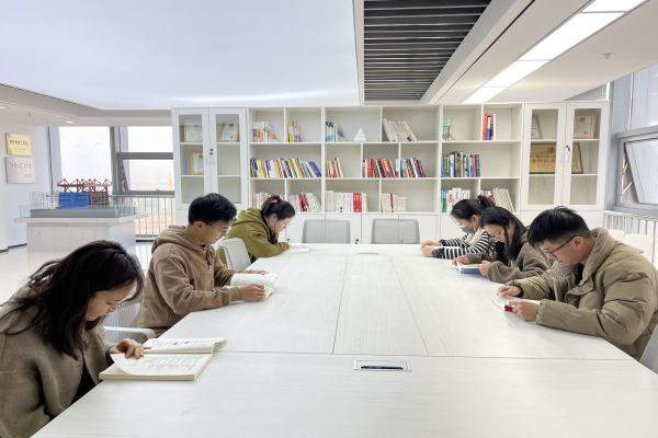 安徽路港公司荣获安徽省“职工书吧”称呼