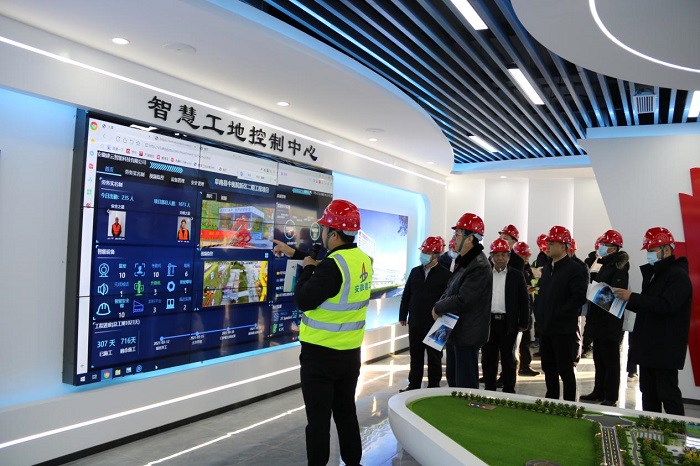 安徽省质量强县建设验收评审组到安建总承包阜南县中医院新区项目评审验收