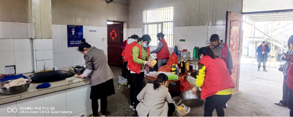 学雷锋 践行动 温顺地产开展“学雷锋月”活动 系列报道一：三月学雷锋 眷注慰人心