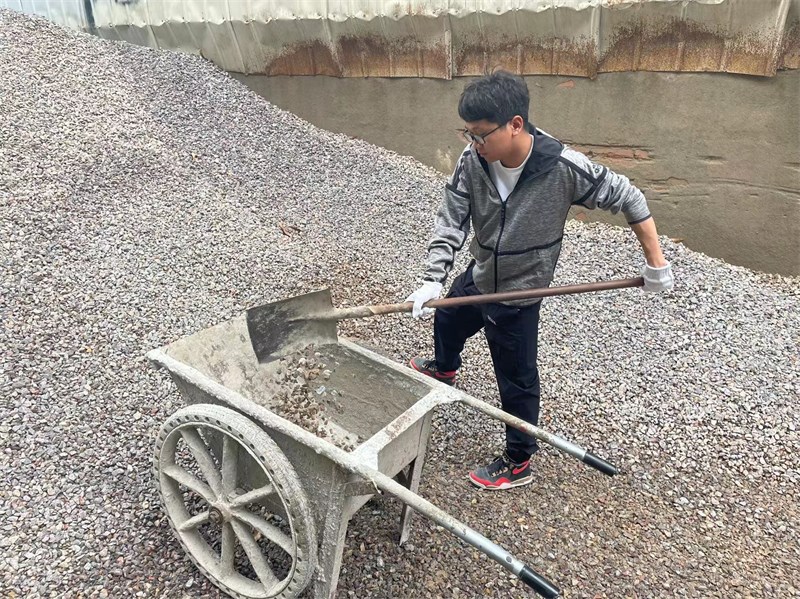 青春模范！建材科技员工何伟获评“2021年度安徽省青年岗位能手”称呼！