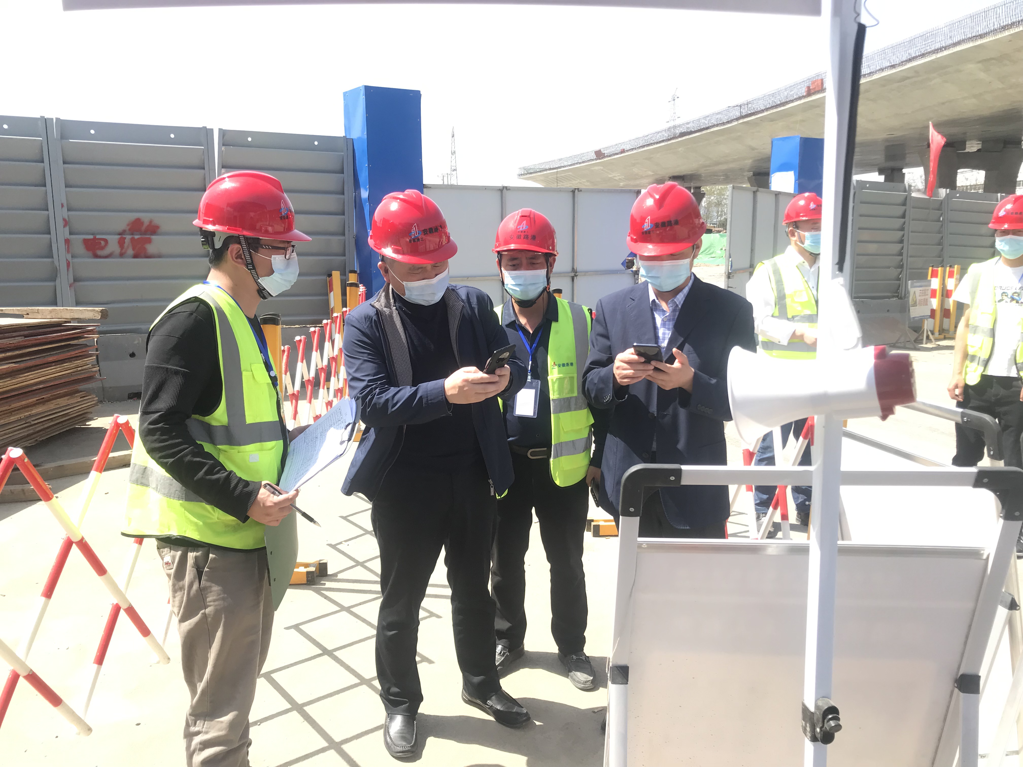 23（公司党委副书记、总司理钱叶琳赴项目一线调研）.JPG