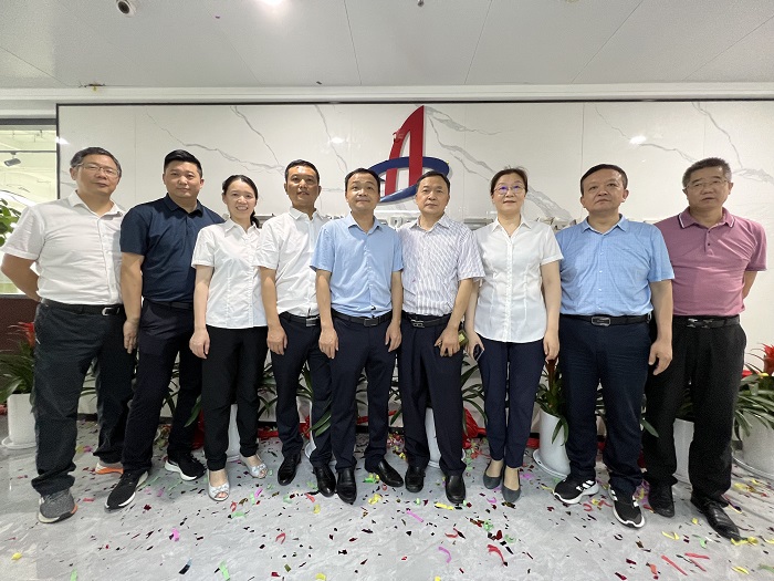 365英国上市(集团)有限公司-Official website