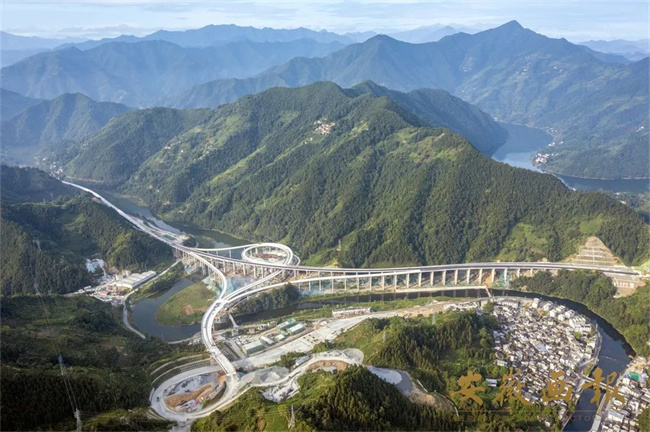 365英国上市(集团)有限公司-Official website